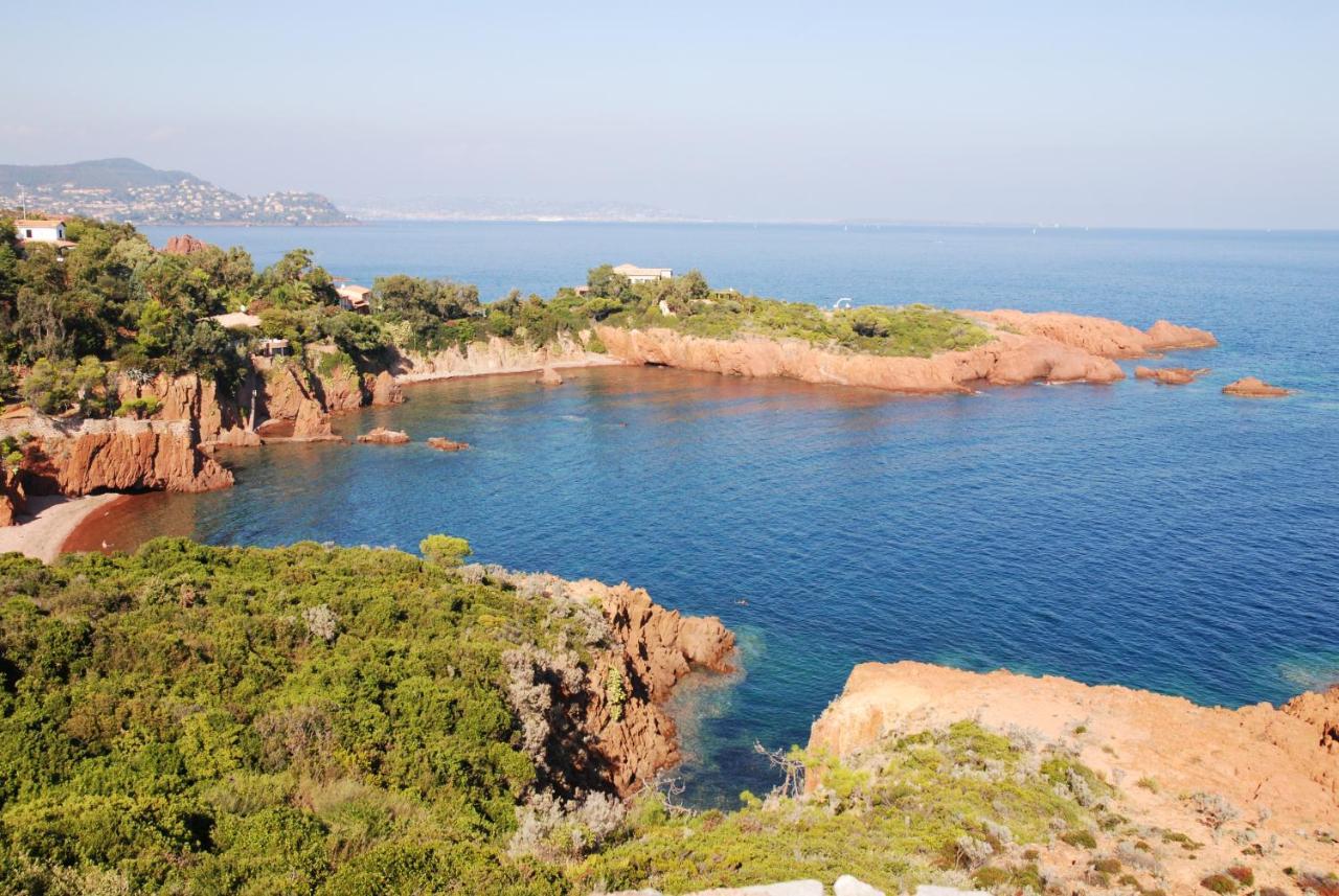 Agay Cap Esterel Le Hameau F2 Clim Plein Sud Dernier Etage Magnifique Vue Mer Saint-Raphael  Ngoại thất bức ảnh