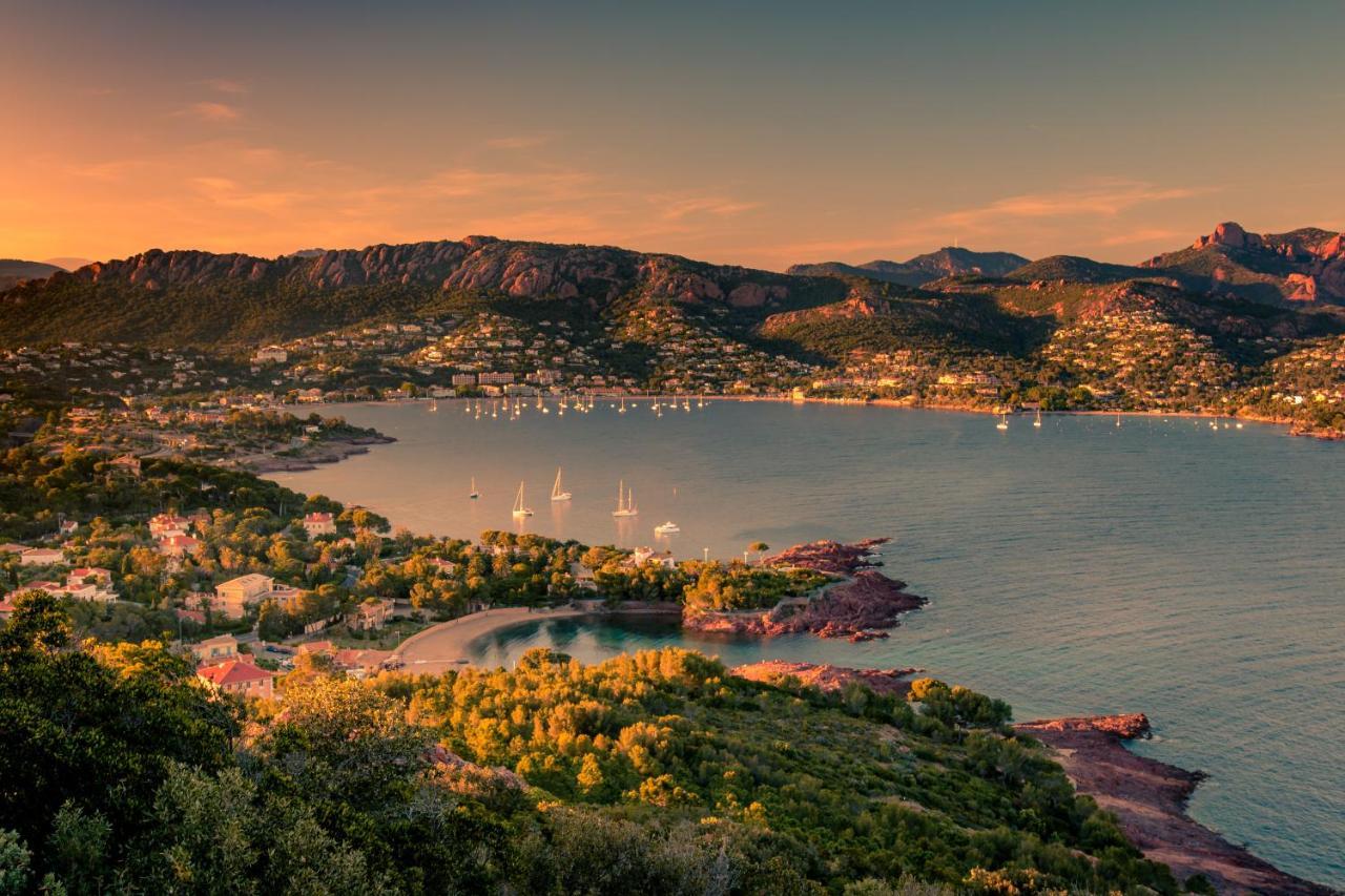 Agay Cap Esterel Le Hameau F2 Clim Plein Sud Dernier Etage Magnifique Vue Mer Saint-Raphael  Ngoại thất bức ảnh