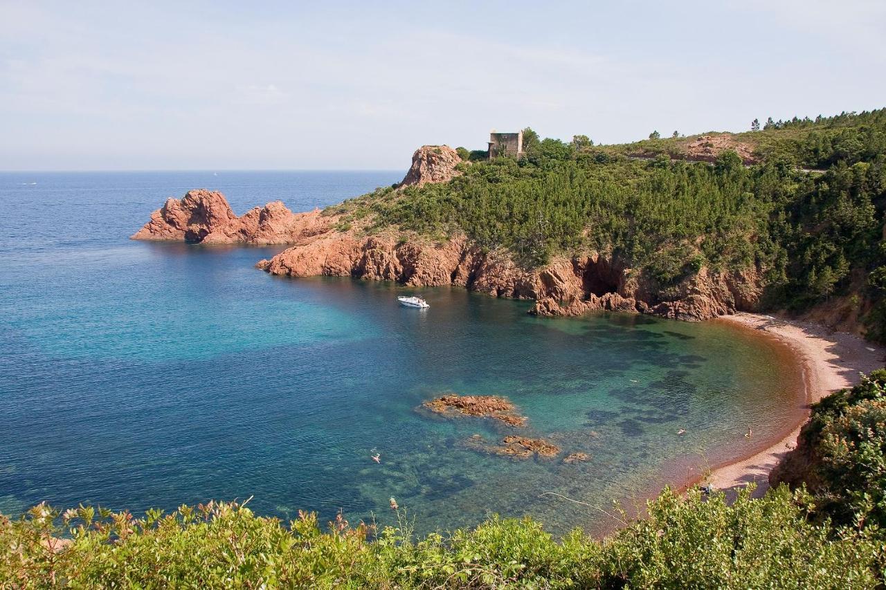 Agay Cap Esterel Le Hameau F2 Clim Plein Sud Dernier Etage Magnifique Vue Mer Saint-Raphael  Ngoại thất bức ảnh