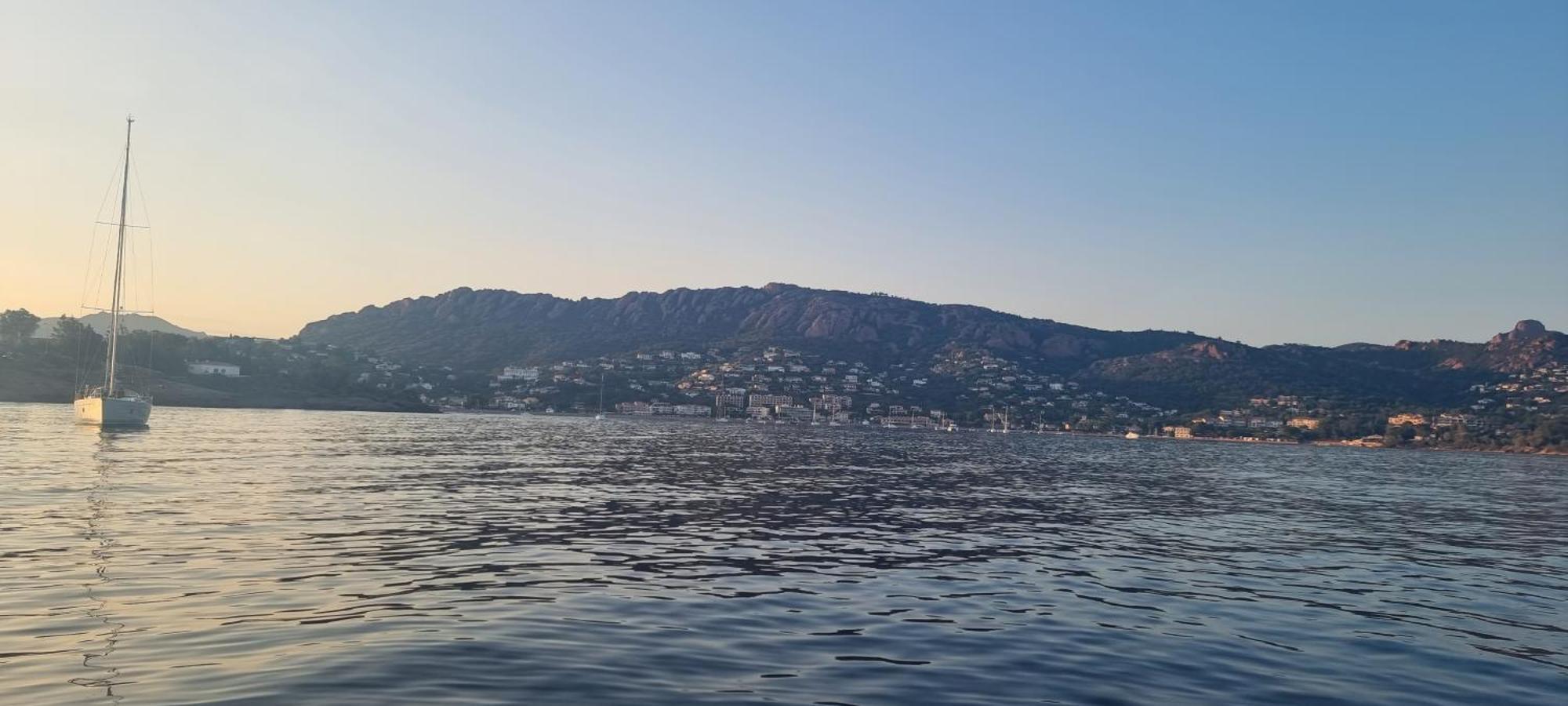 Agay Cap Esterel Le Hameau F2 Clim Plein Sud Dernier Etage Magnifique Vue Mer Saint-Raphael  Ngoại thất bức ảnh