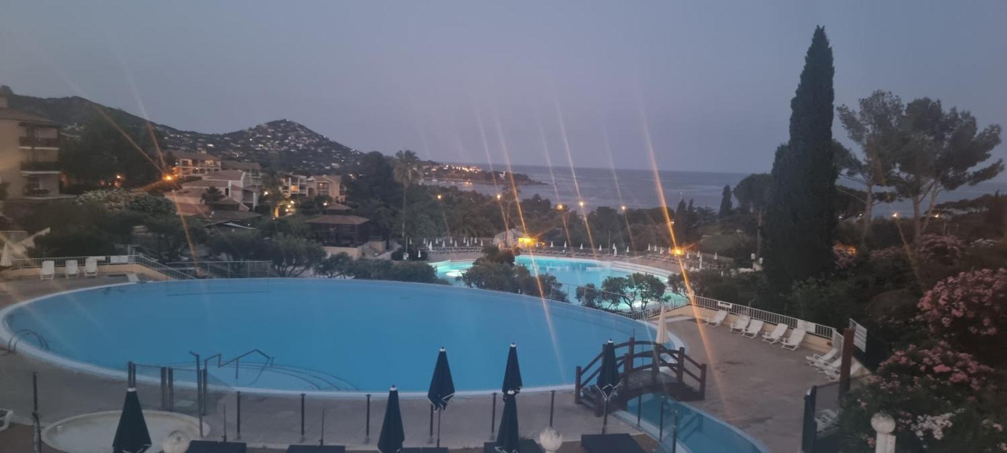 Agay Cap Esterel Le Hameau F2 Clim Plein Sud Dernier Etage Magnifique Vue Mer Saint-Raphael  Ngoại thất bức ảnh