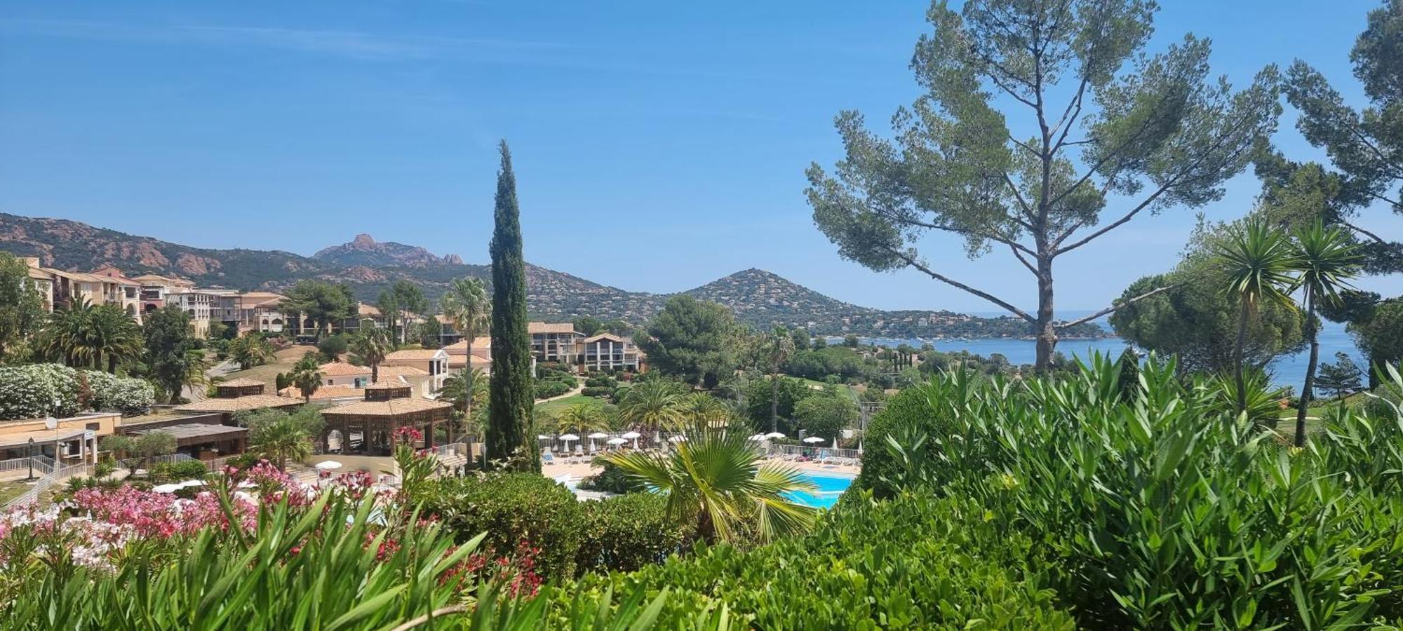 Agay Cap Esterel Le Hameau F2 Clim Plein Sud Dernier Etage Magnifique Vue Mer Saint-Raphael  Ngoại thất bức ảnh