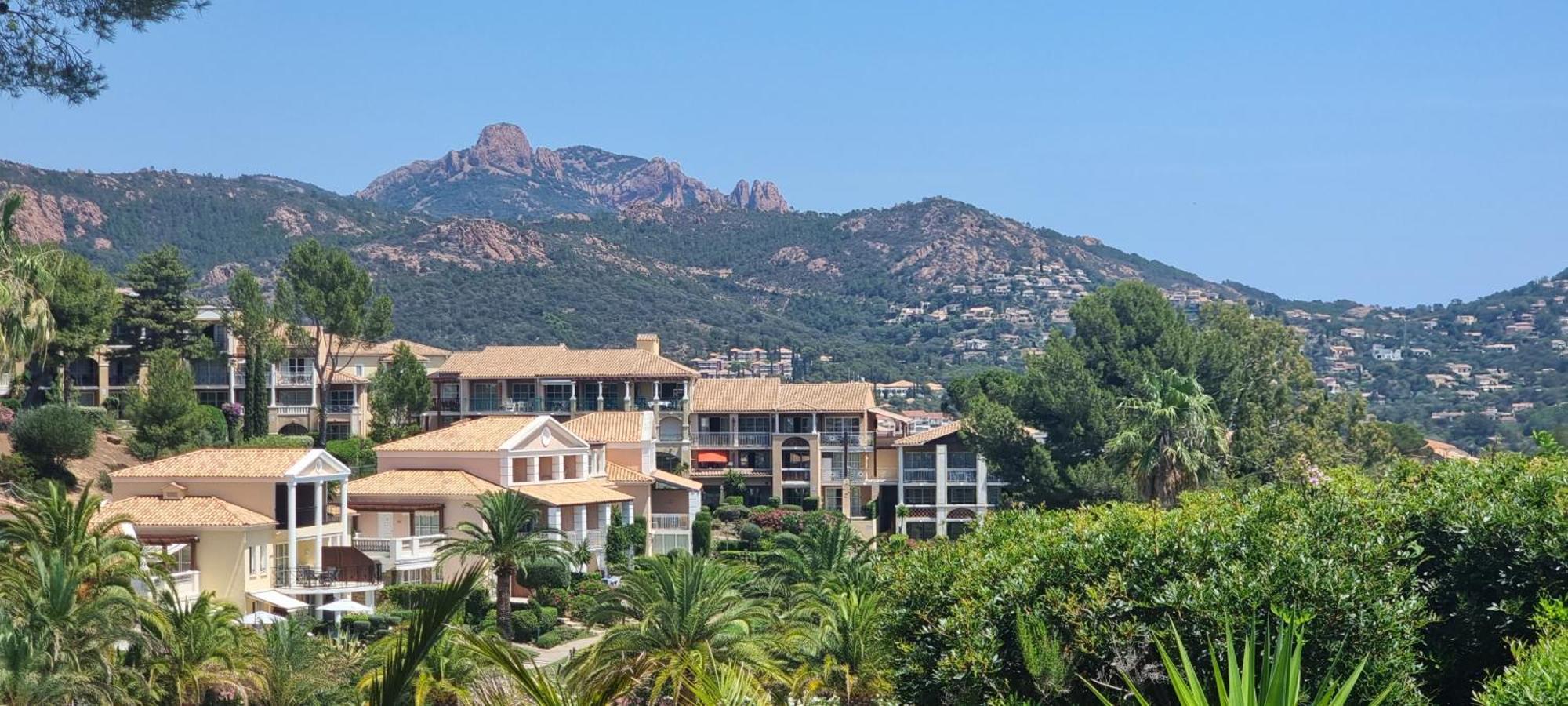 Agay Cap Esterel Le Hameau F2 Clim Plein Sud Dernier Etage Magnifique Vue Mer Saint-Raphael  Ngoại thất bức ảnh